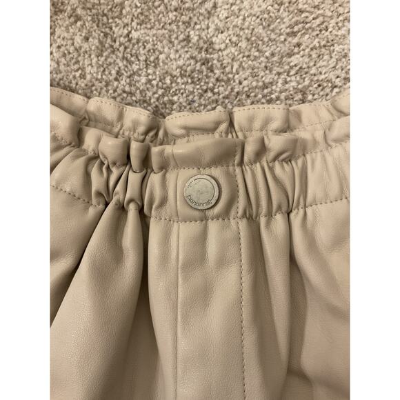 BlankNYC Tan Paperbag High Waist Faux Leather Shorts, 26 - Picture 5 of 7